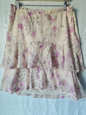 BANANA REPUBLIC Tiered Ruffle Skirt Floral Size 12 Beachy Feminine Romantic